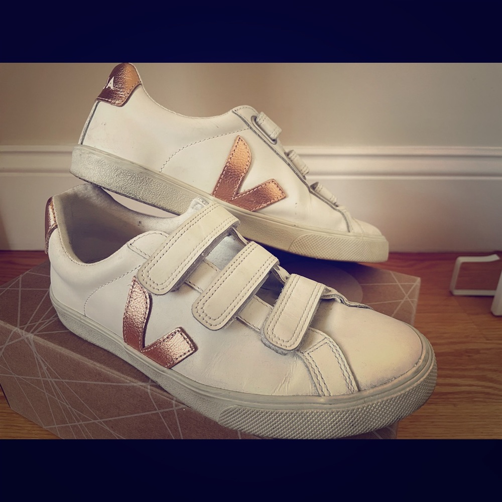 Veja 3-lock Venus Sneakers - White & Copper